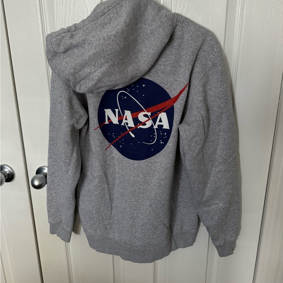 NASA H&M Sweater - Picture 3 of 3